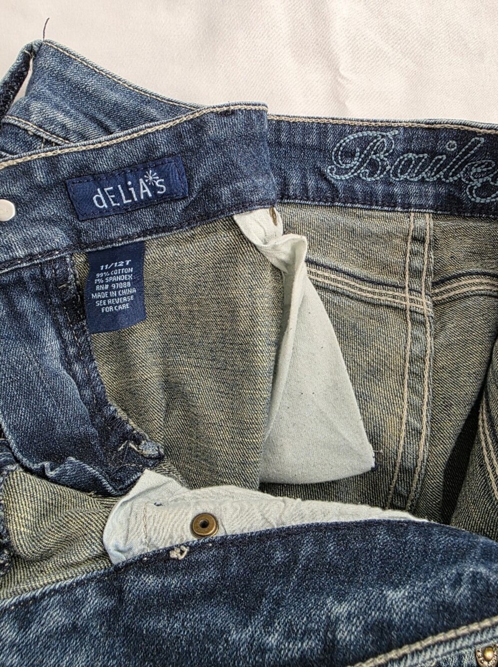dELiA*s Bailey Jeans Stretch Low Rise 11/12 Tall - Picture 4 of 8
